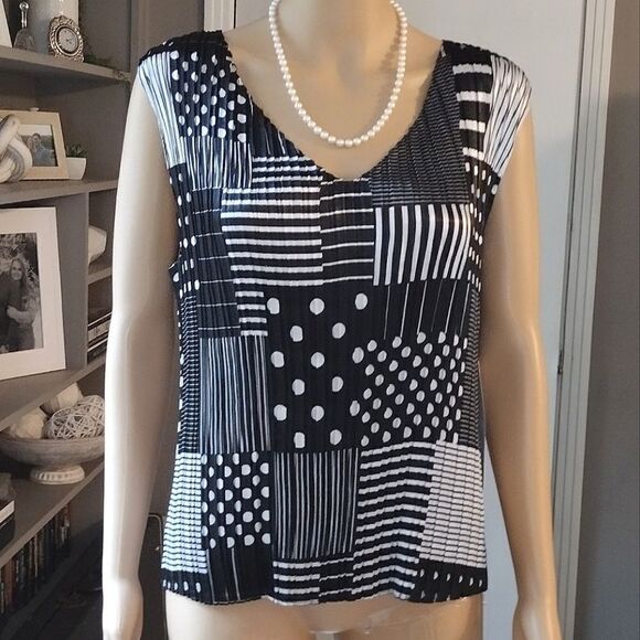 Dressbarn Women's Size XL Super Stretchy Black and White Print Reverse Wear Tank - Picture 11 of 11